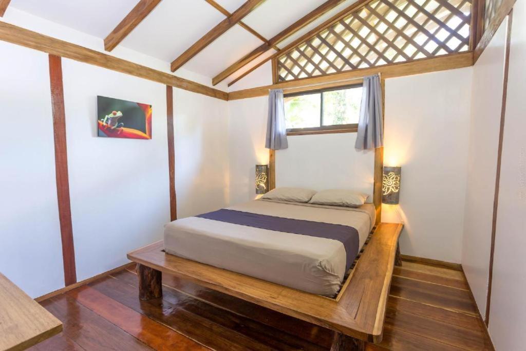Passion Fruit Lodge Cahuita Exterior photo