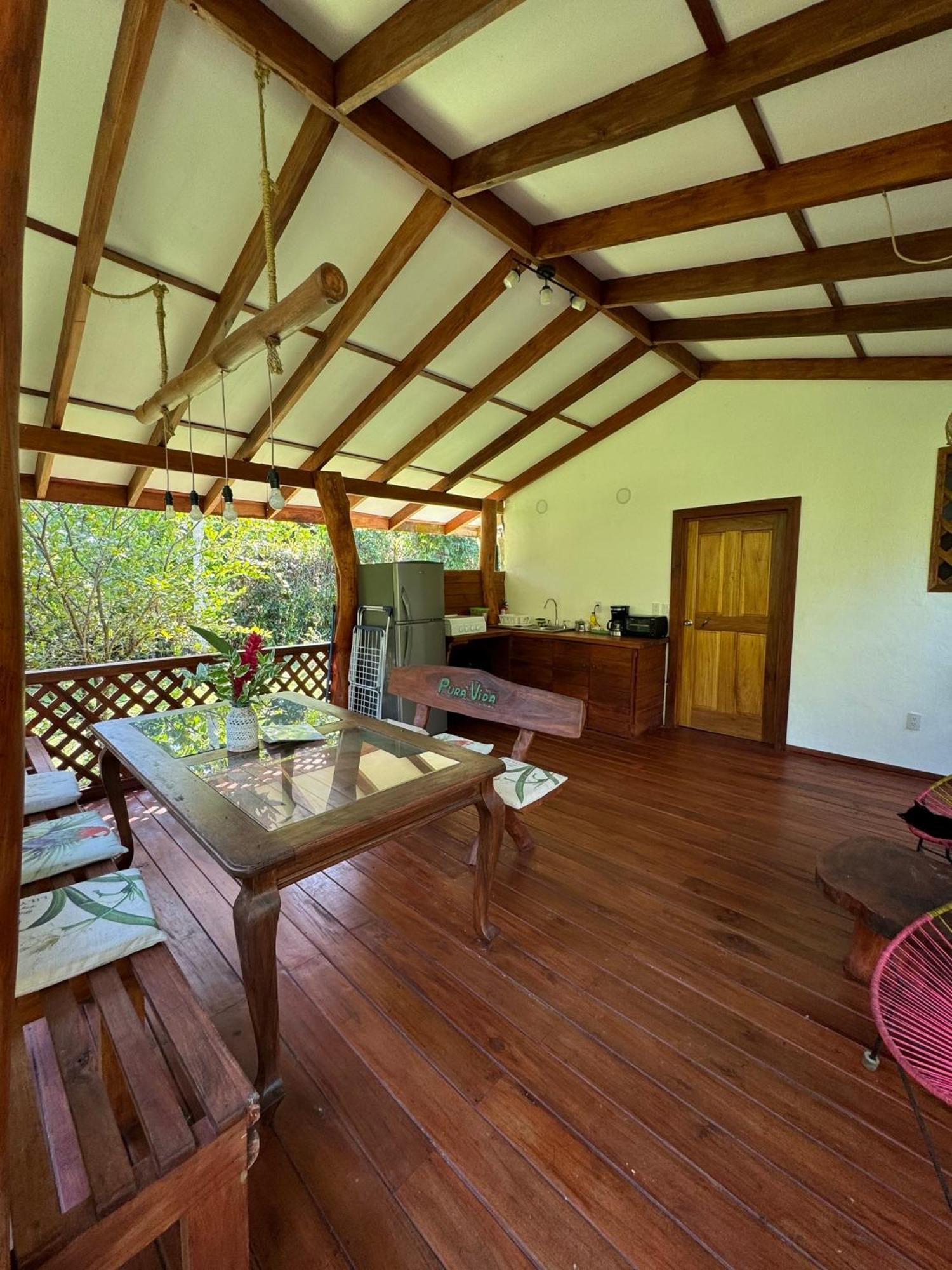 Passion Fruit Lodge Cahuita Exterior photo