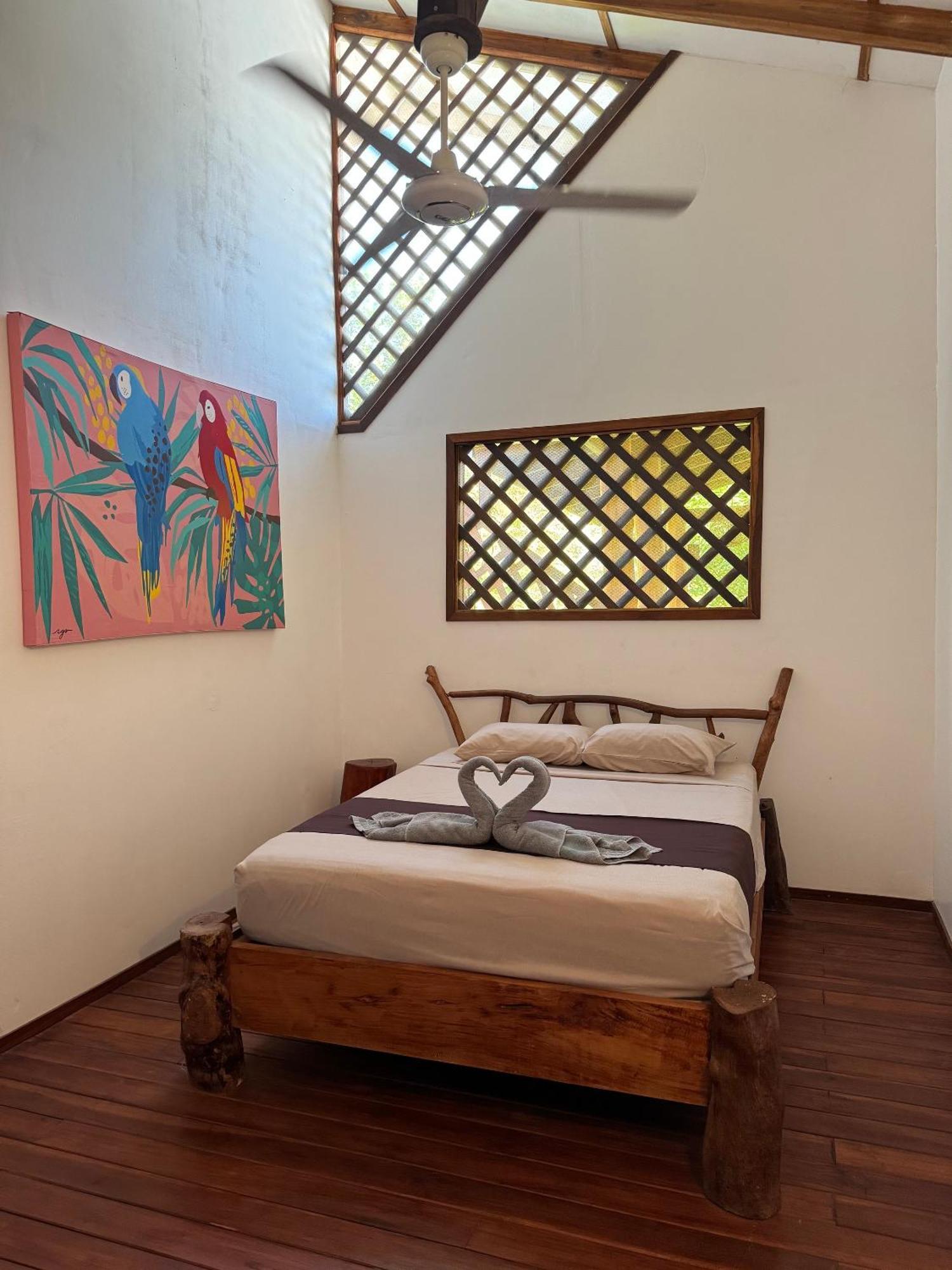 Passion Fruit Lodge Cahuita Exterior photo
