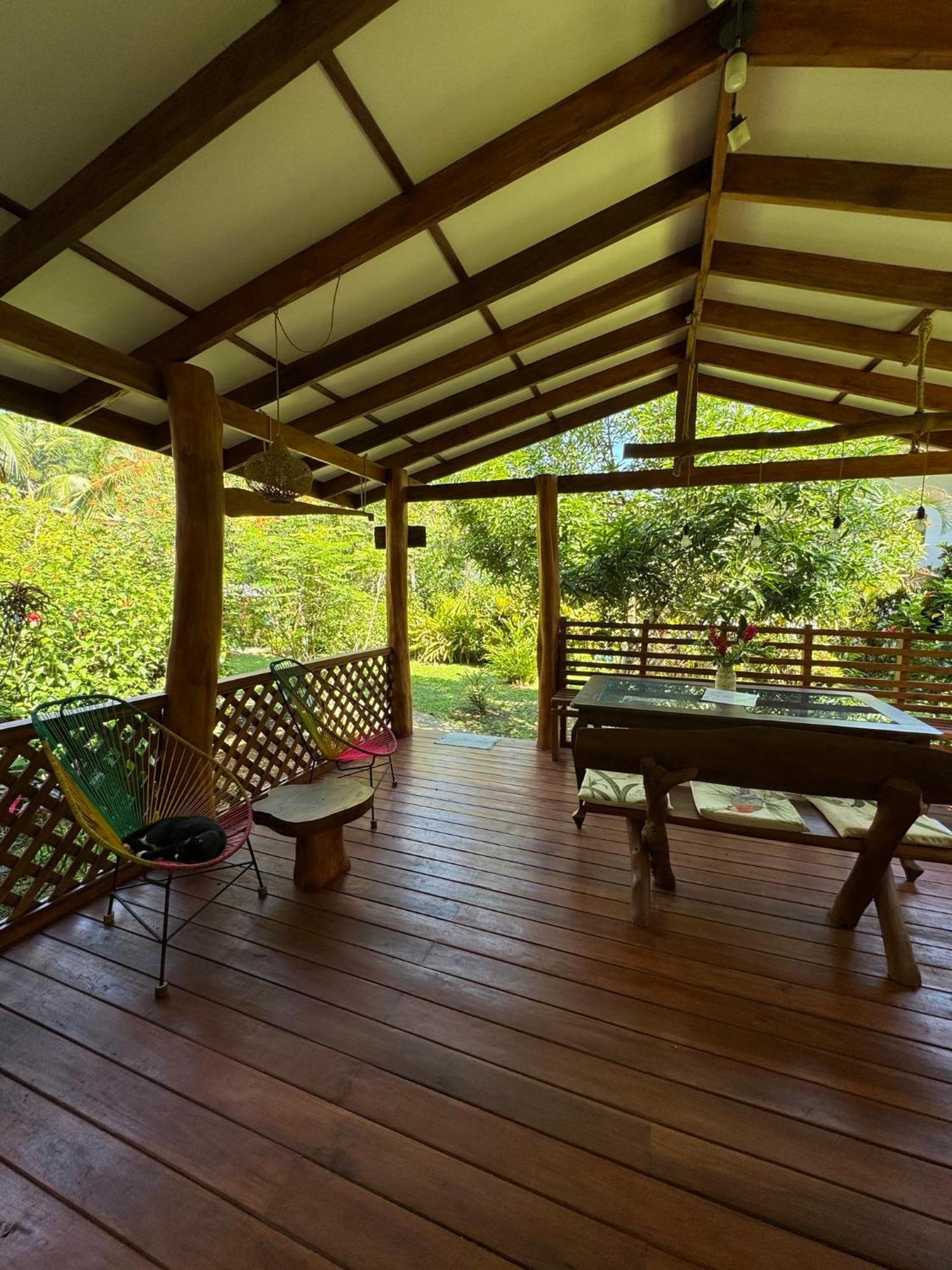 Passion Fruit Lodge Cahuita Exterior photo