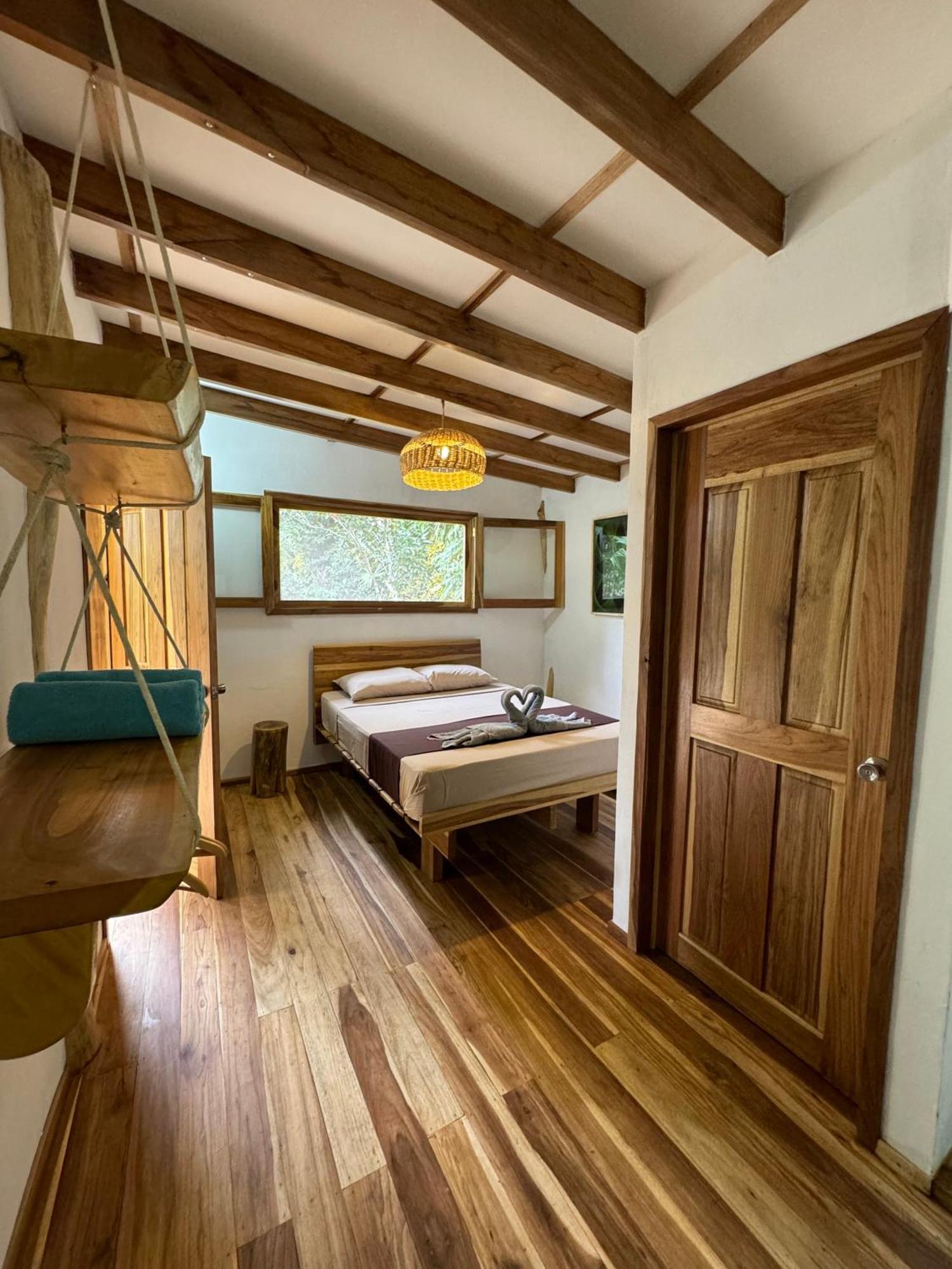 Passion Fruit Lodge Cahuita Exterior photo