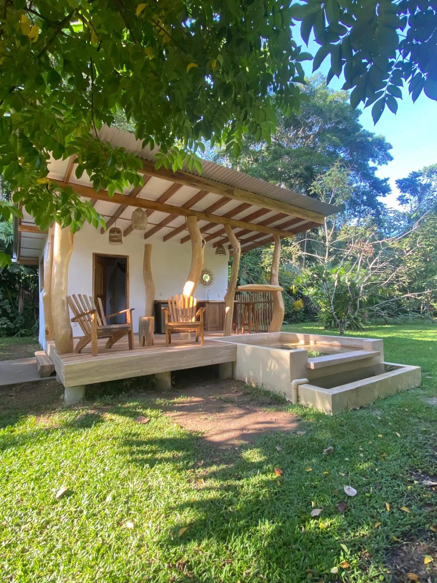 Passion Fruit Lodge Cahuita Exterior photo