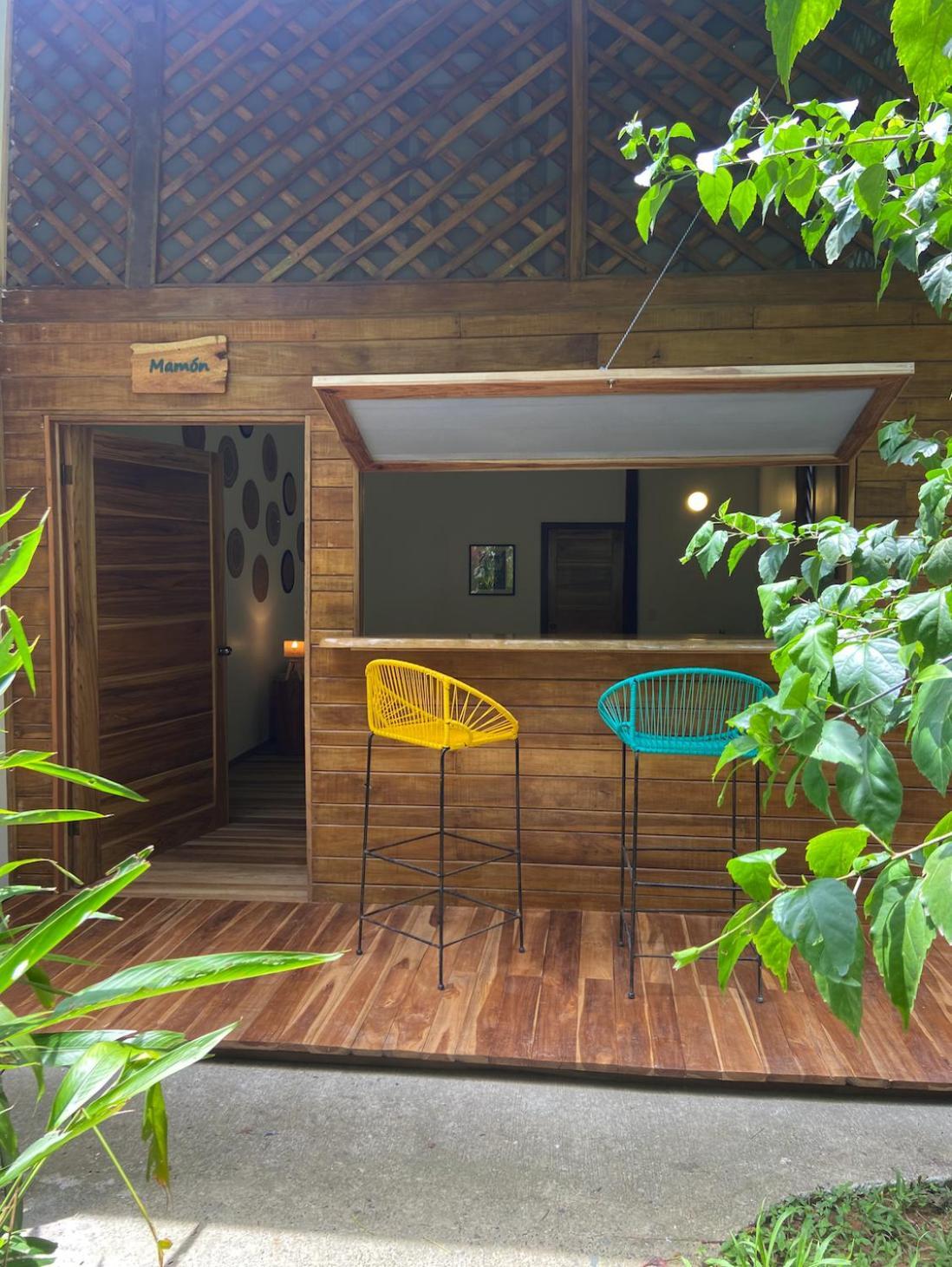 Passion Fruit Lodge Cahuita Exterior photo