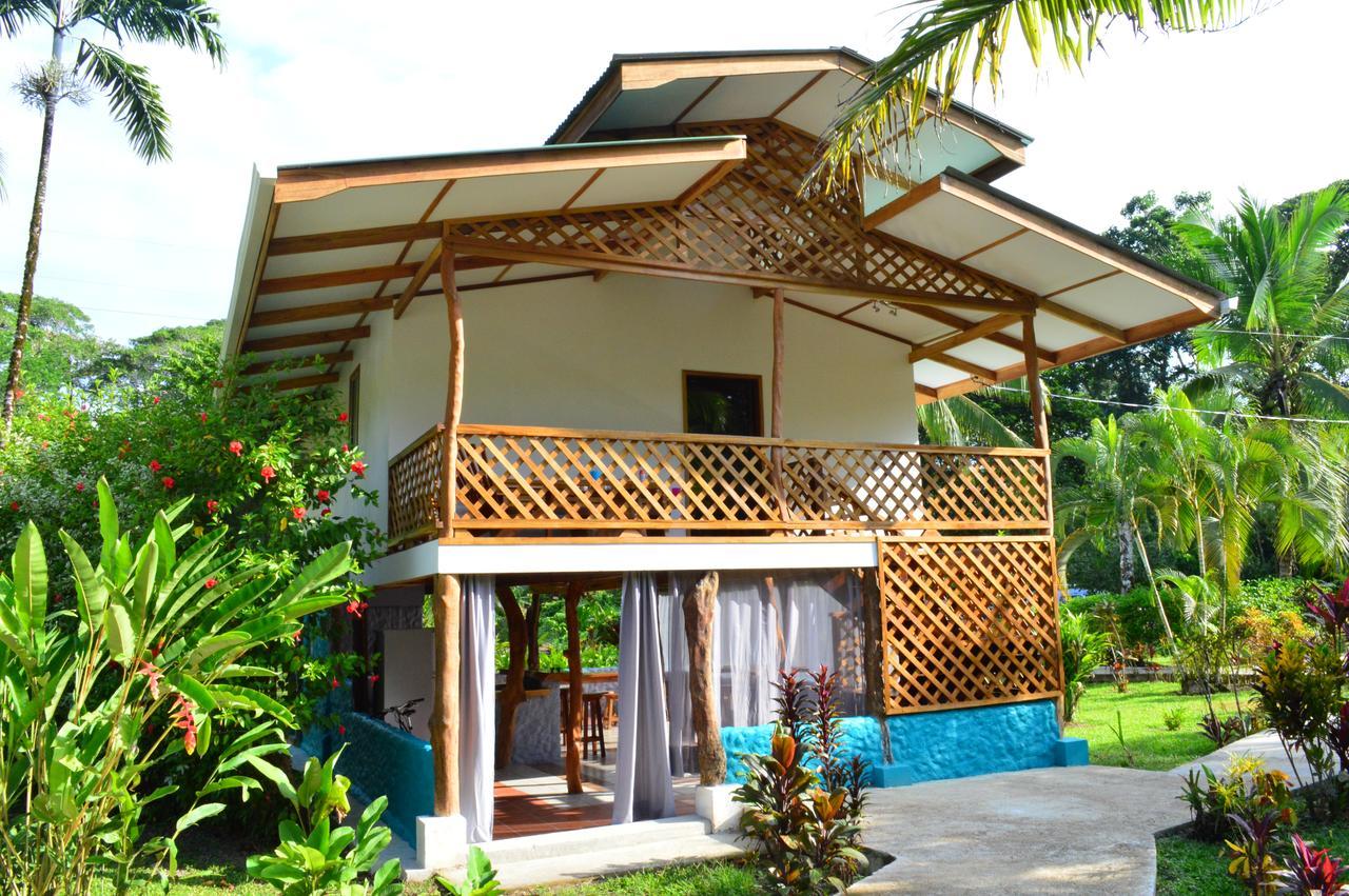 Passion Fruit Lodge Cahuita Exterior photo