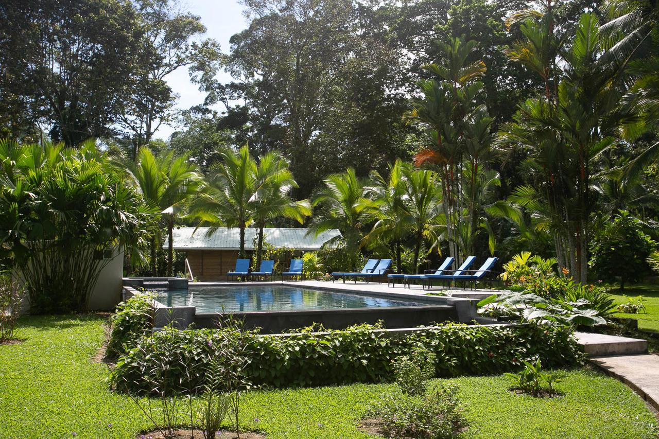 Passion Fruit Lodge Cahuita Exterior photo